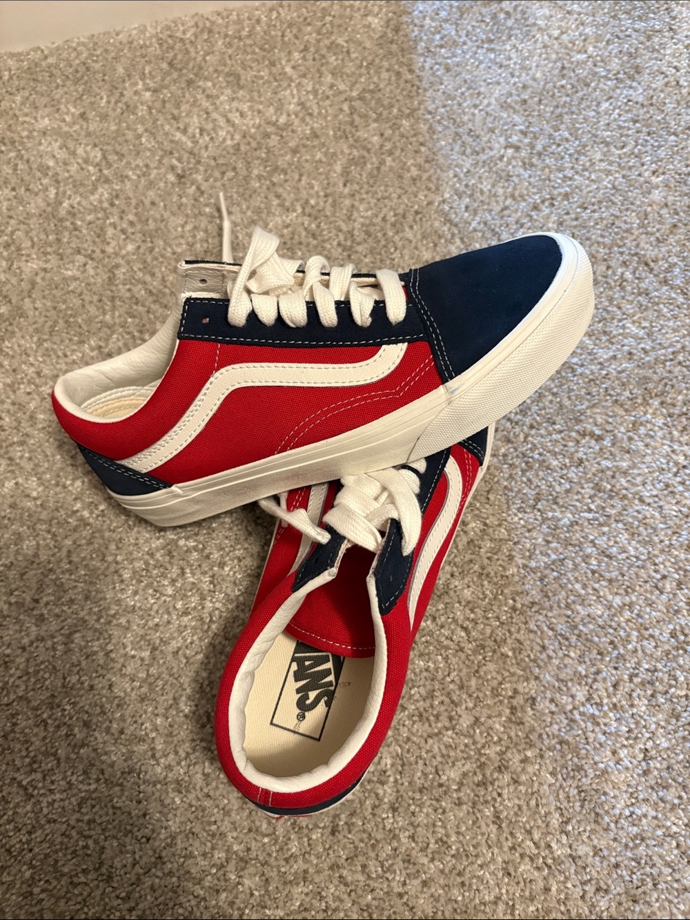Women’s Red, White, & Blue Vans 🇺🇸